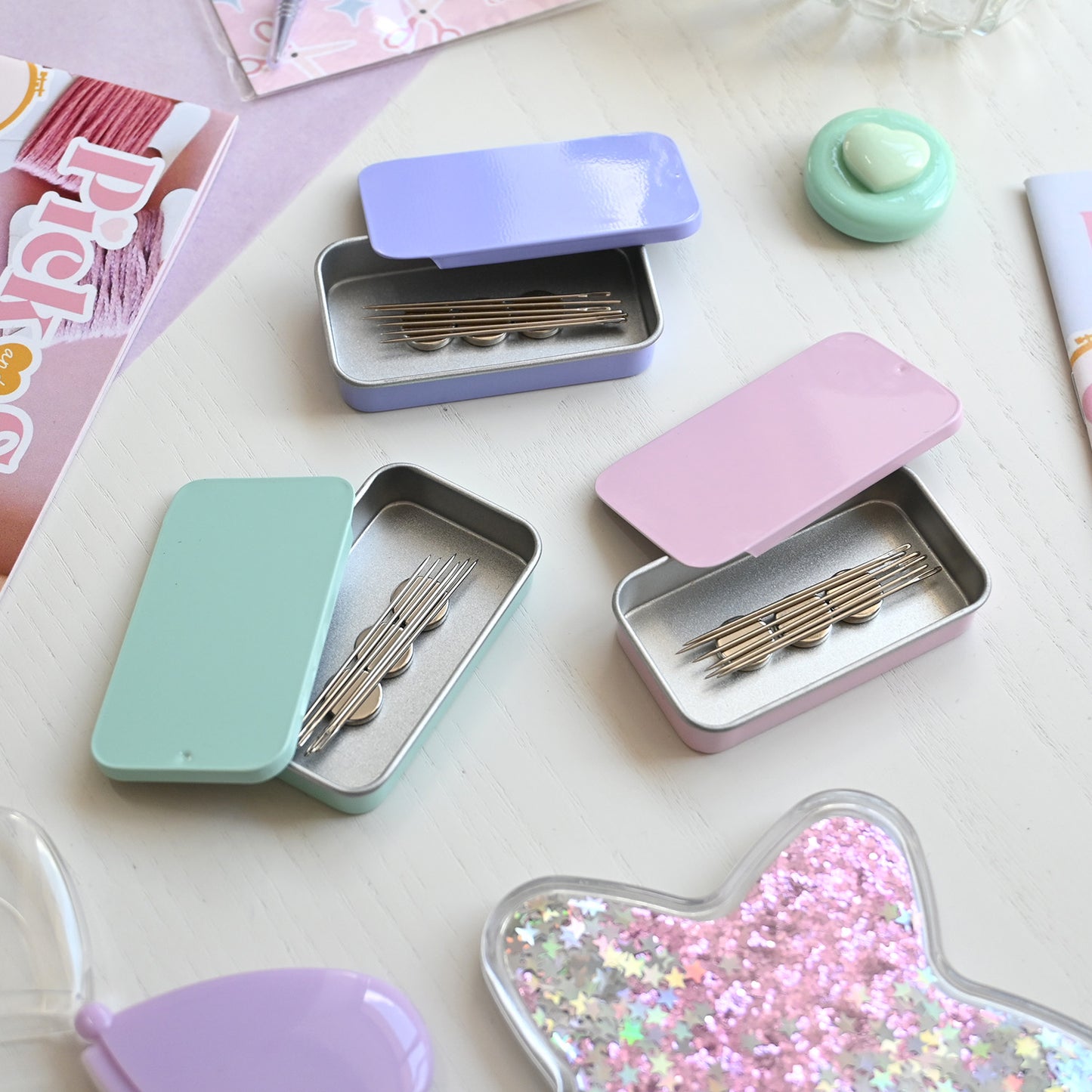 Needle Storage Tin with Needles