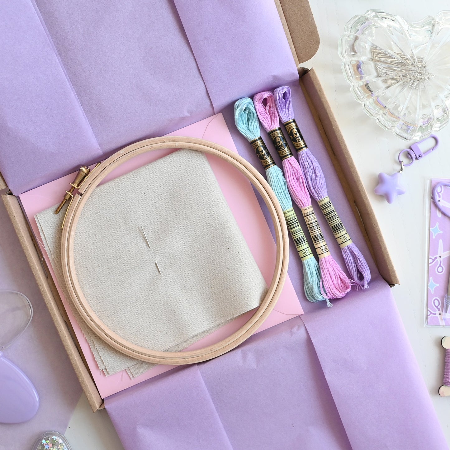 Beginner Embroidery Kit - Learn 14 Stitches - Free UK Delivery
